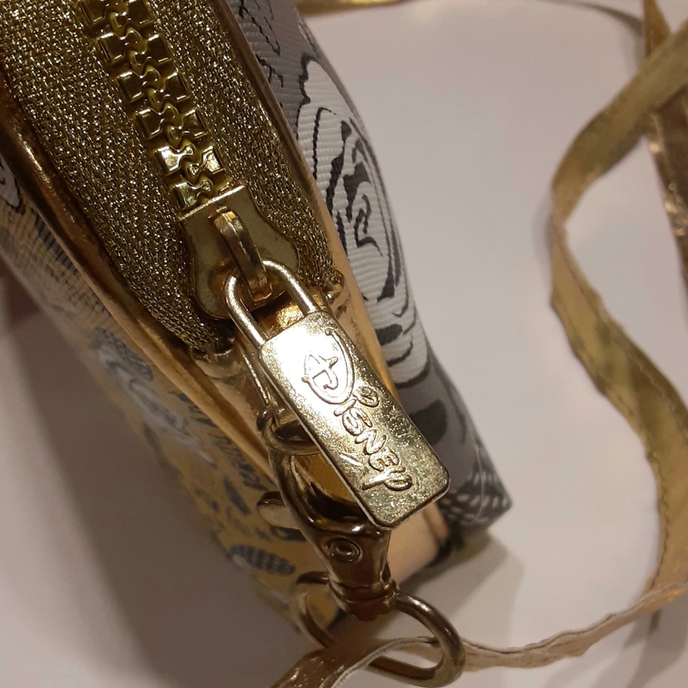Disney Princess Belle Crossbody Bag - Picture 7 of 9